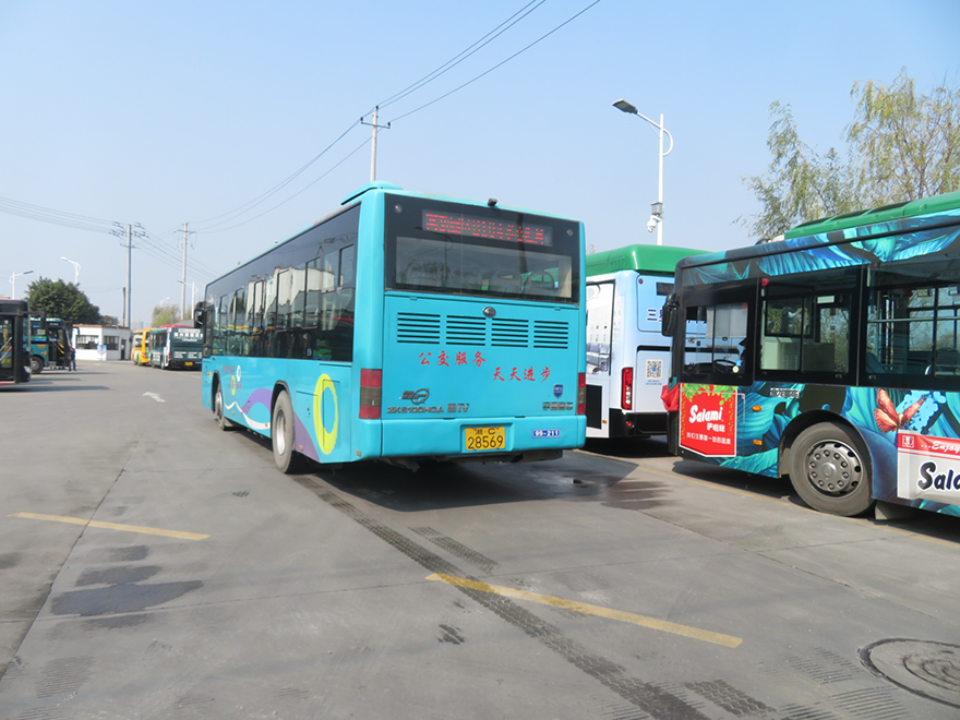 B104路公交2.png