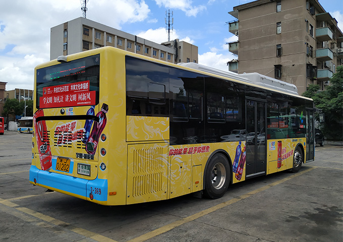 台州公交车广告展现形式2.jpg